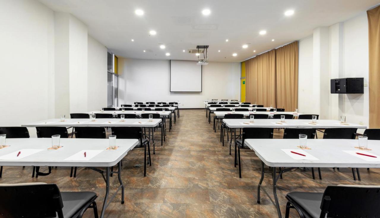 Pop Art Hotel Clc Mamonal Cartagena Buitenkant foto